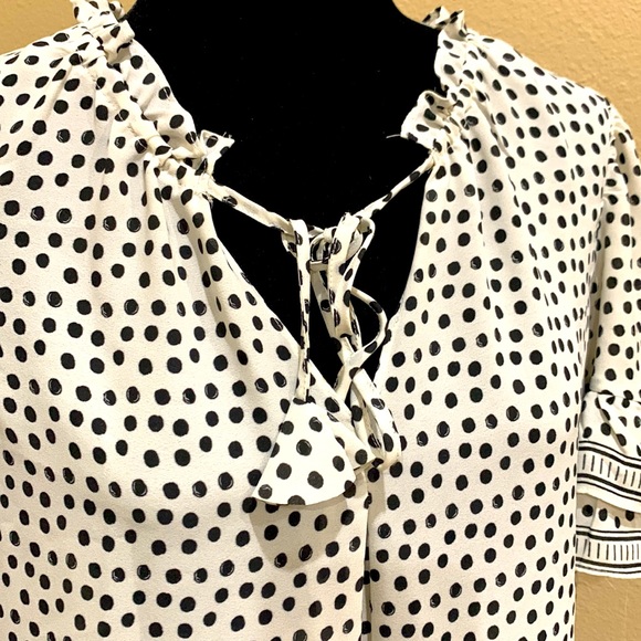 👚 Max Studio Polka-dot Blouse 👚 - Picture 4 of 8